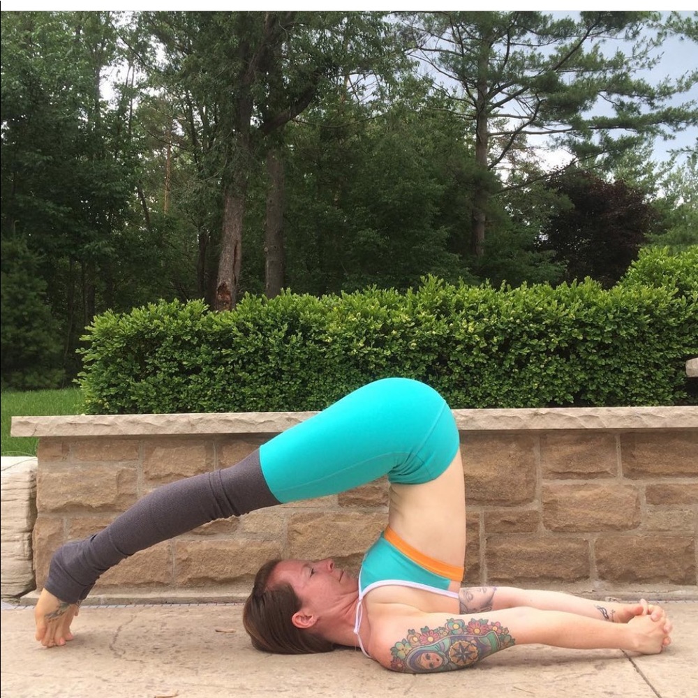 Alo Yoga Leggings - Picture 6 of 6